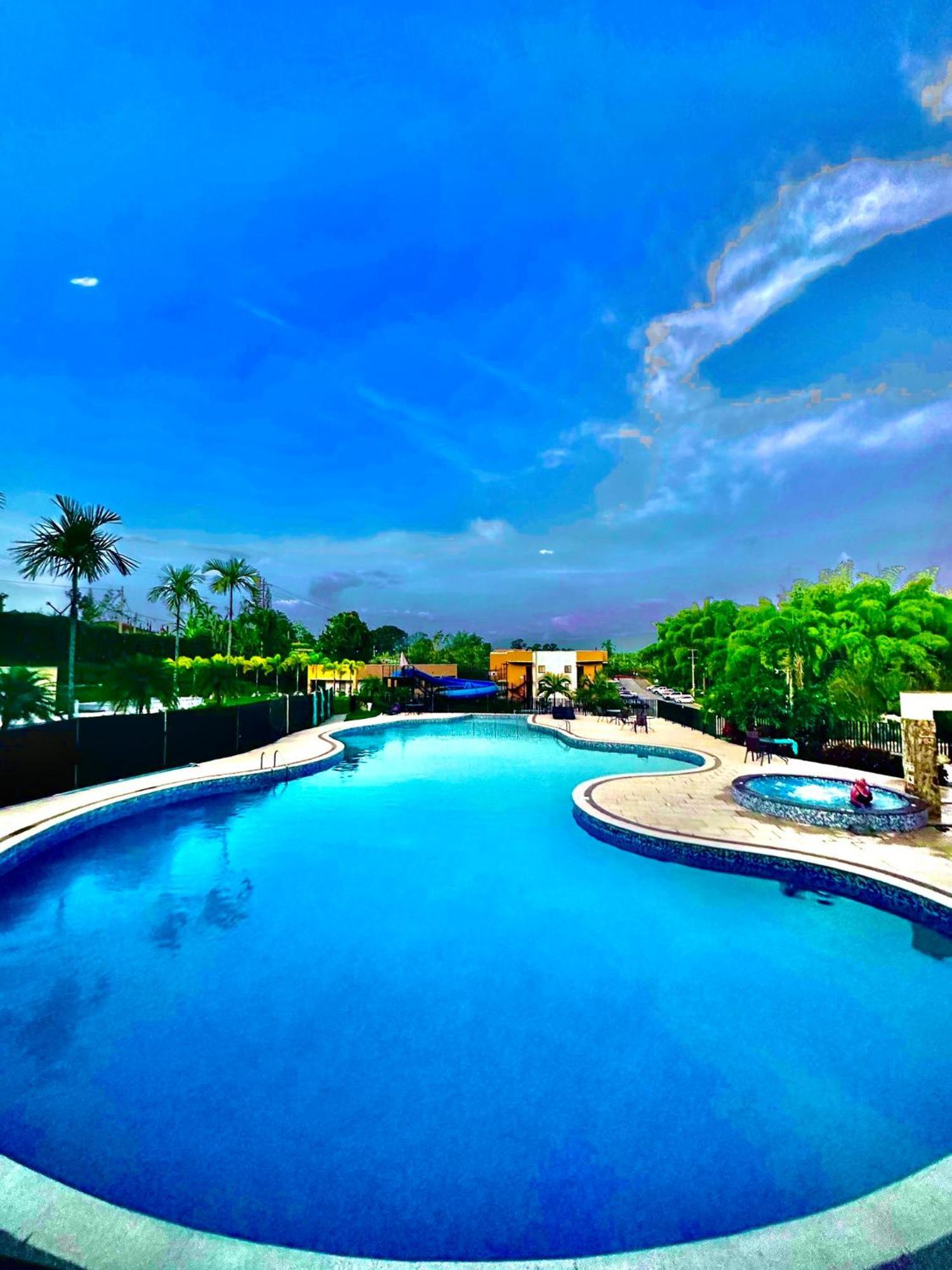 Apartamento Privado Vacacional A 5M Del Aeropuerto, 20 Minutos Del Parque Del Cafe Y Centro De Armenia Con 4 Piscinas, 3 Jacuzzi, Sauna By Molca Xperiences 3H المظهر الخارجي الصورة